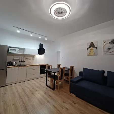 Apartamento Paderewskiego Old Town 3 *
